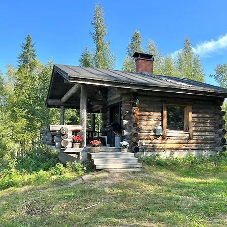 Chalet Pieni Kelosaunamoekki Jaerven Rannalla & Soutuvene *