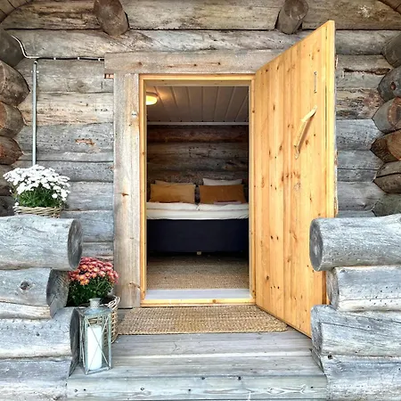 Chalet Pieni Kelosaunamoekki Jaerven Rannalla & Soutuvene