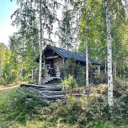 Chalet Pieni Kelosaunamoekki Jaerven Rannalla & Soutuvene